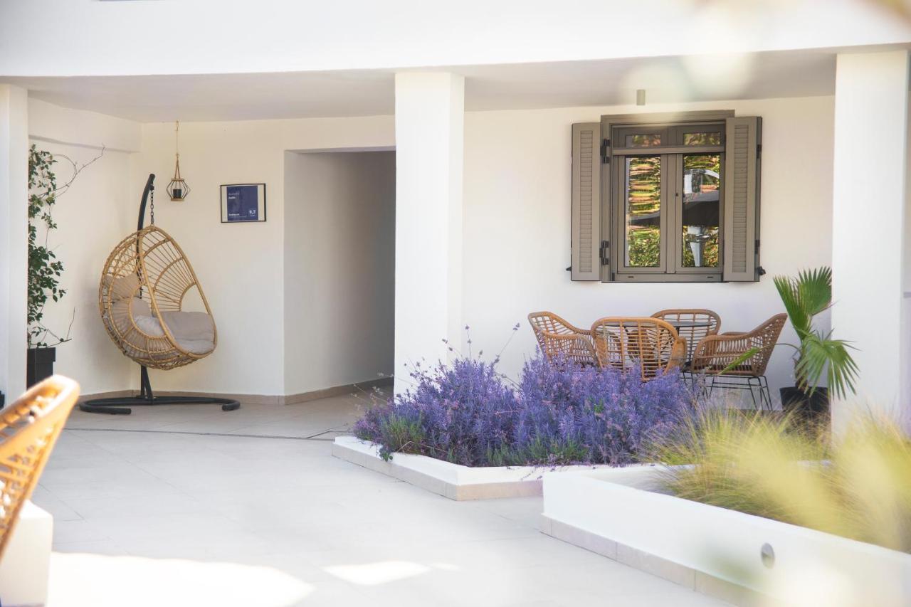 Araliki Suites Polikhronon Rum bild